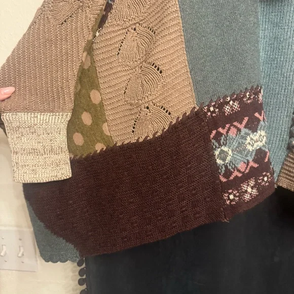 Anthropologie Sleeping on Snow Patchwork Hooded Cape‎ Shawl Rare Sweater Boho - Picture 13 of 14